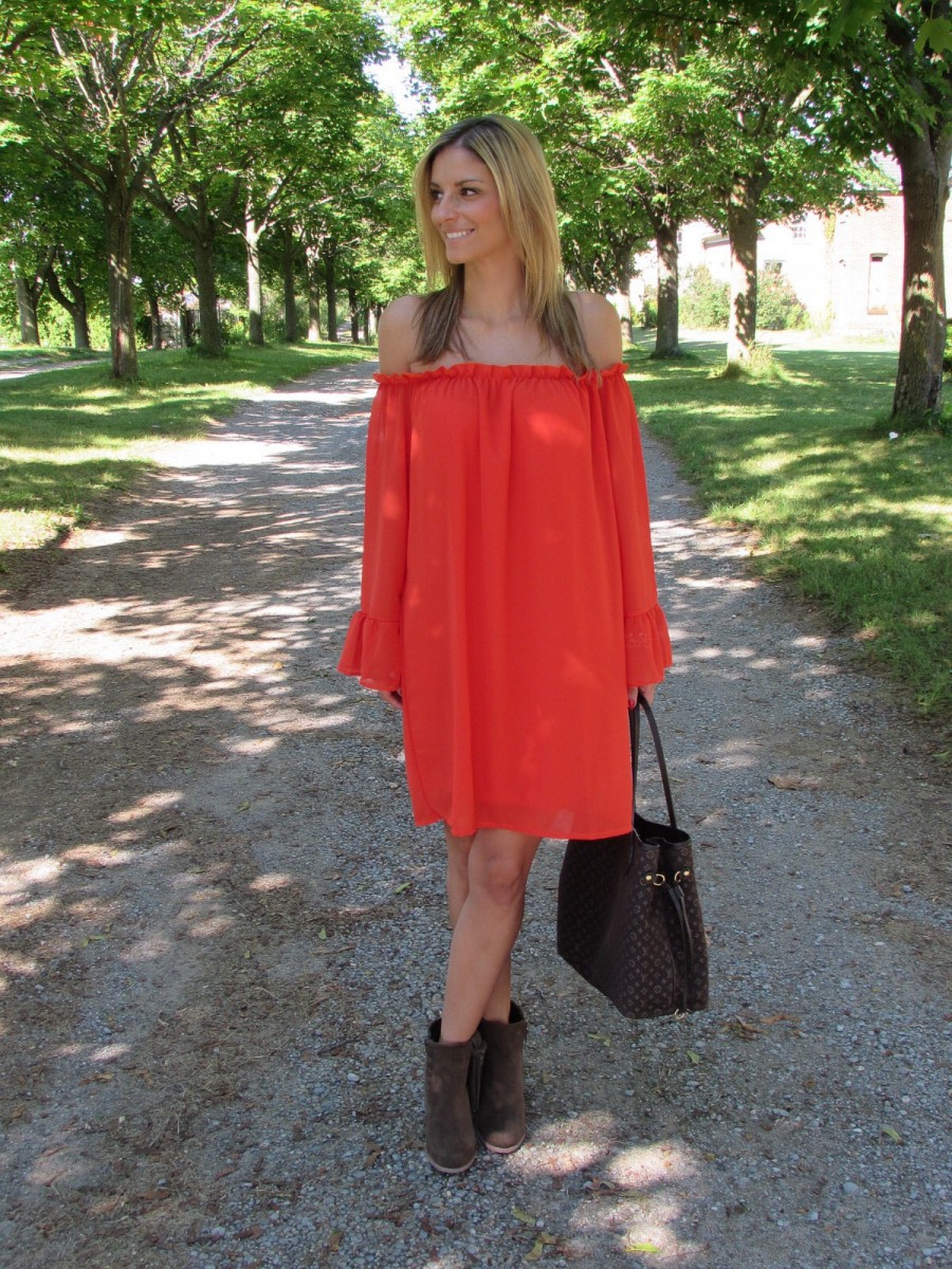 Off The Shoulder Dresses for Fall