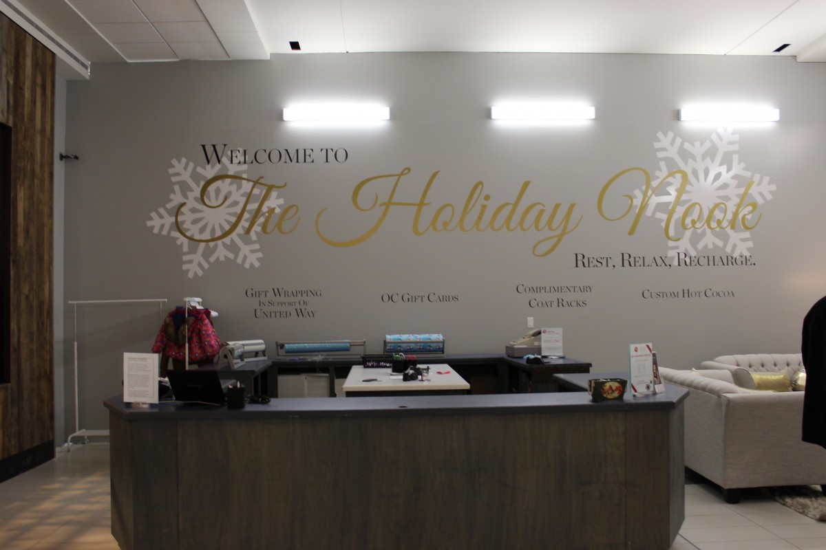 The Oshawa Centre Santa's Snowy Valley Holiday Experience + $100 Gift Card Giveaway!