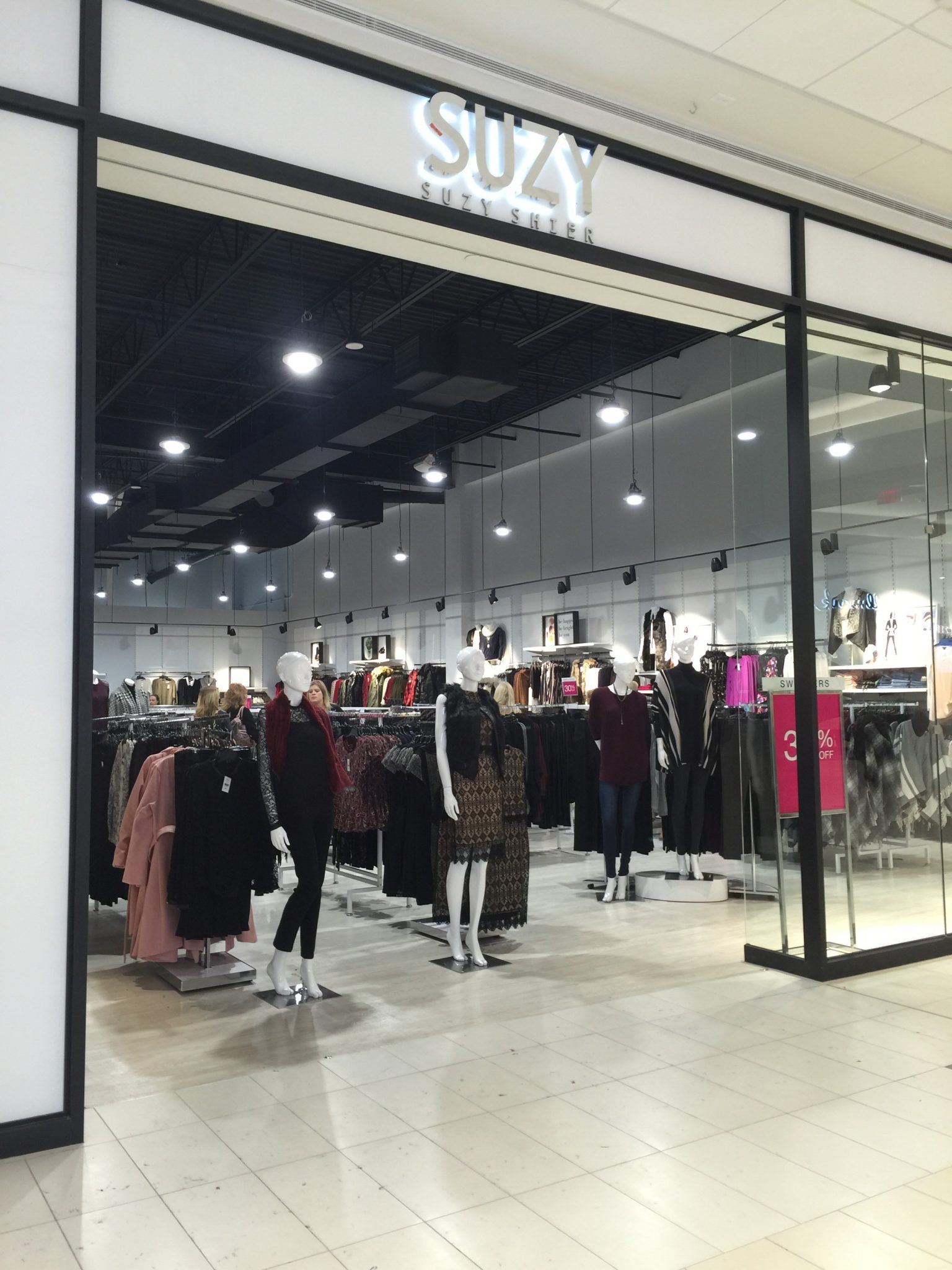 Suzy Shier Store Oshawa Centre