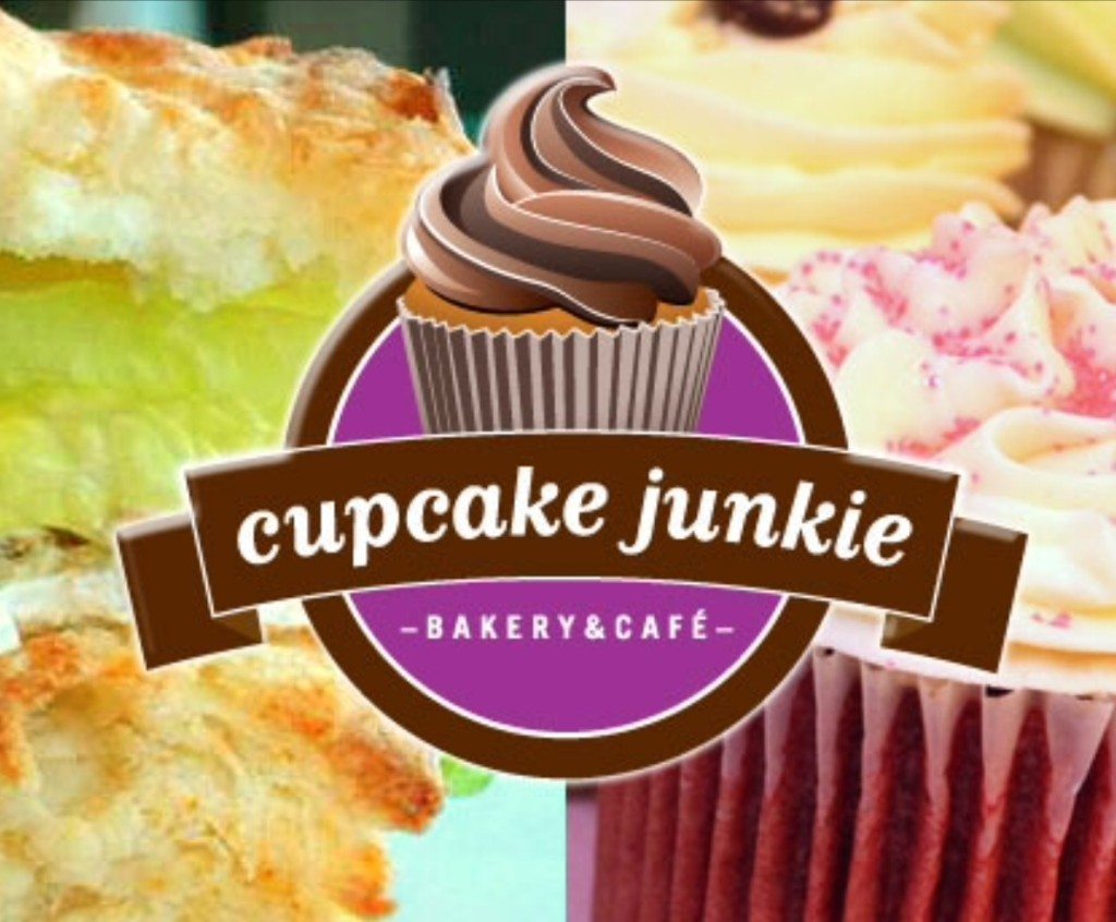 Cupcake Junkie Bakery & Cafe sparkleshinylove