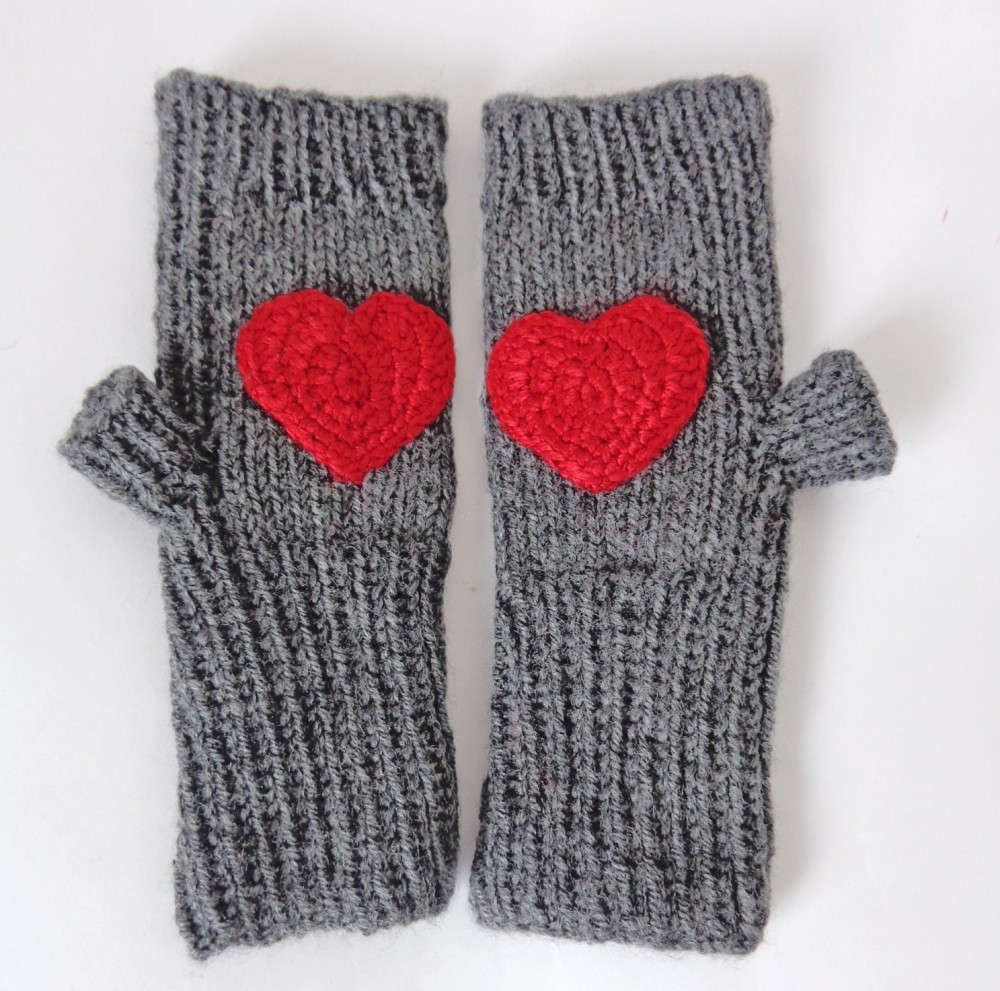 Red-heart-fingerless-grey-gloves