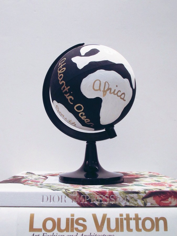 DIY hand-painted globe sparkleshinylove