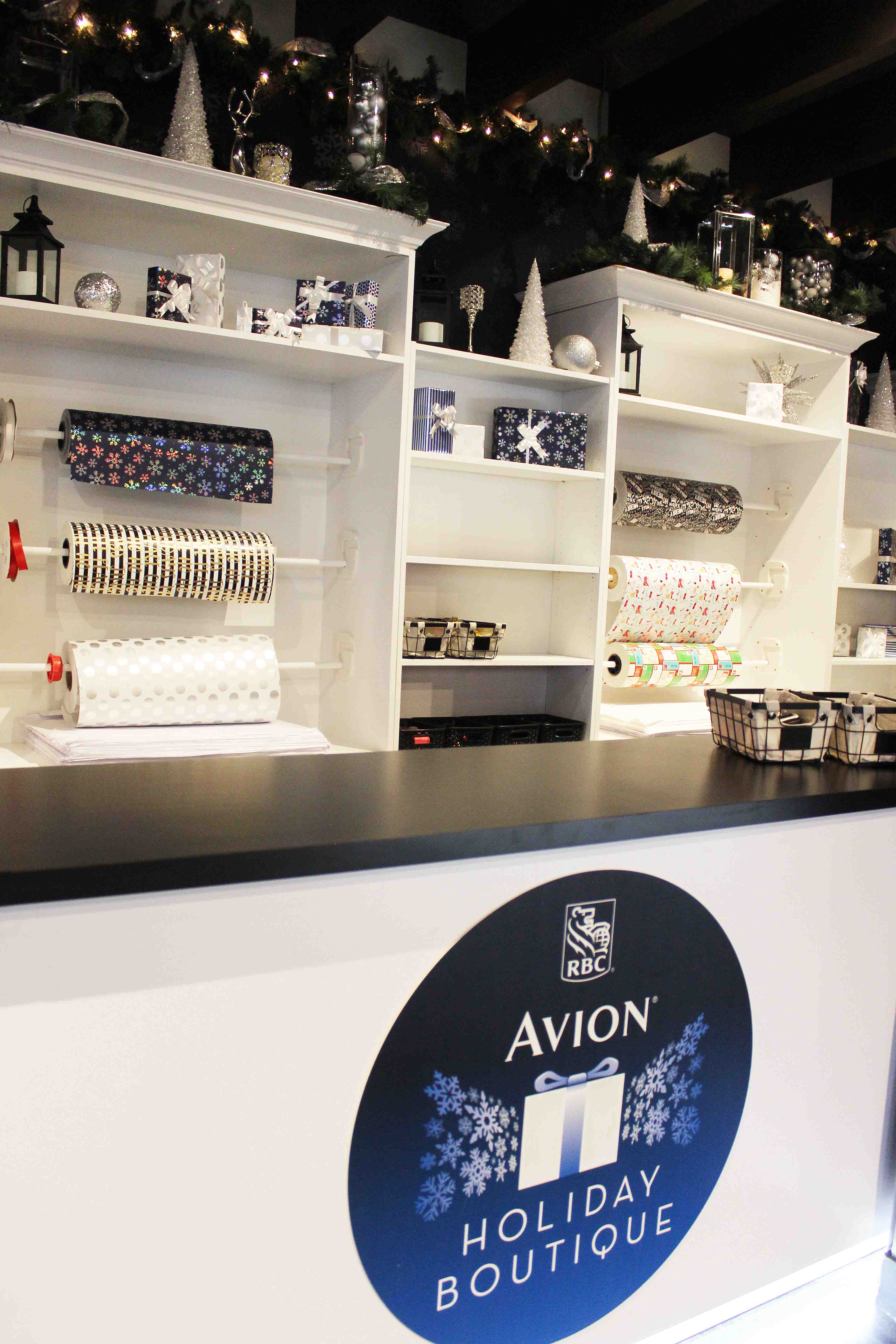 Avon Holiday Boutique Yorkdale Toronto sparkleshinylove #Avioning