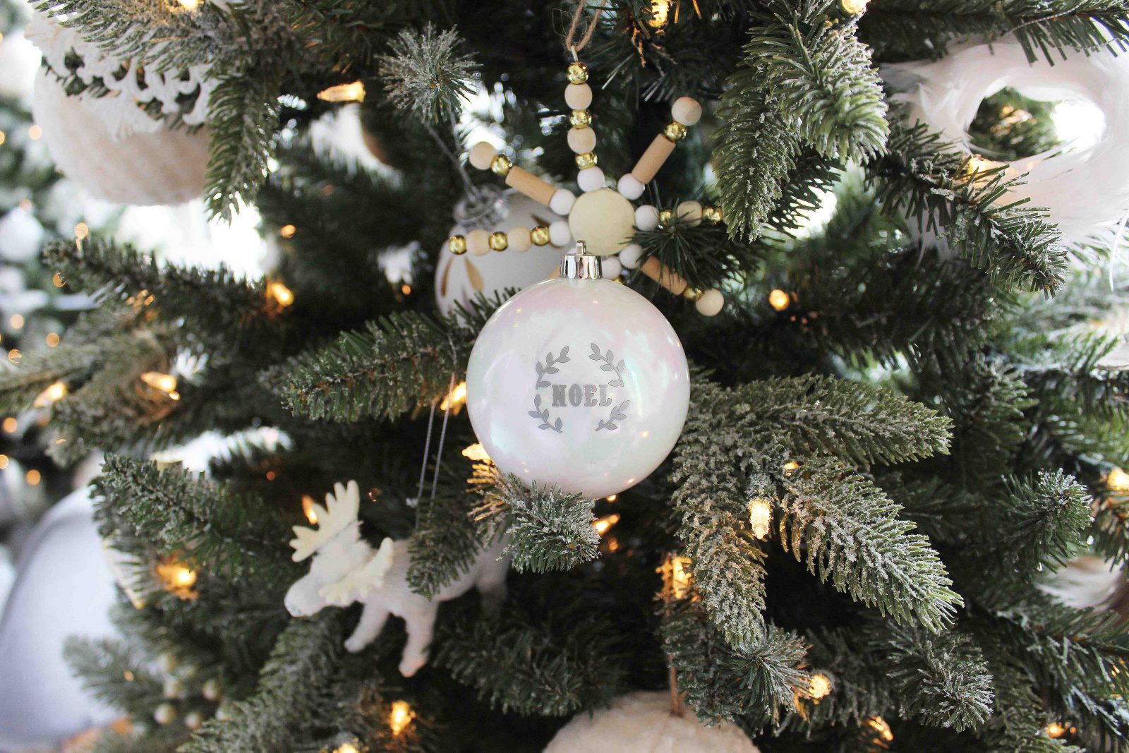 Personalizing My Christmas Ornaments from the Canadian Tire CANVAS