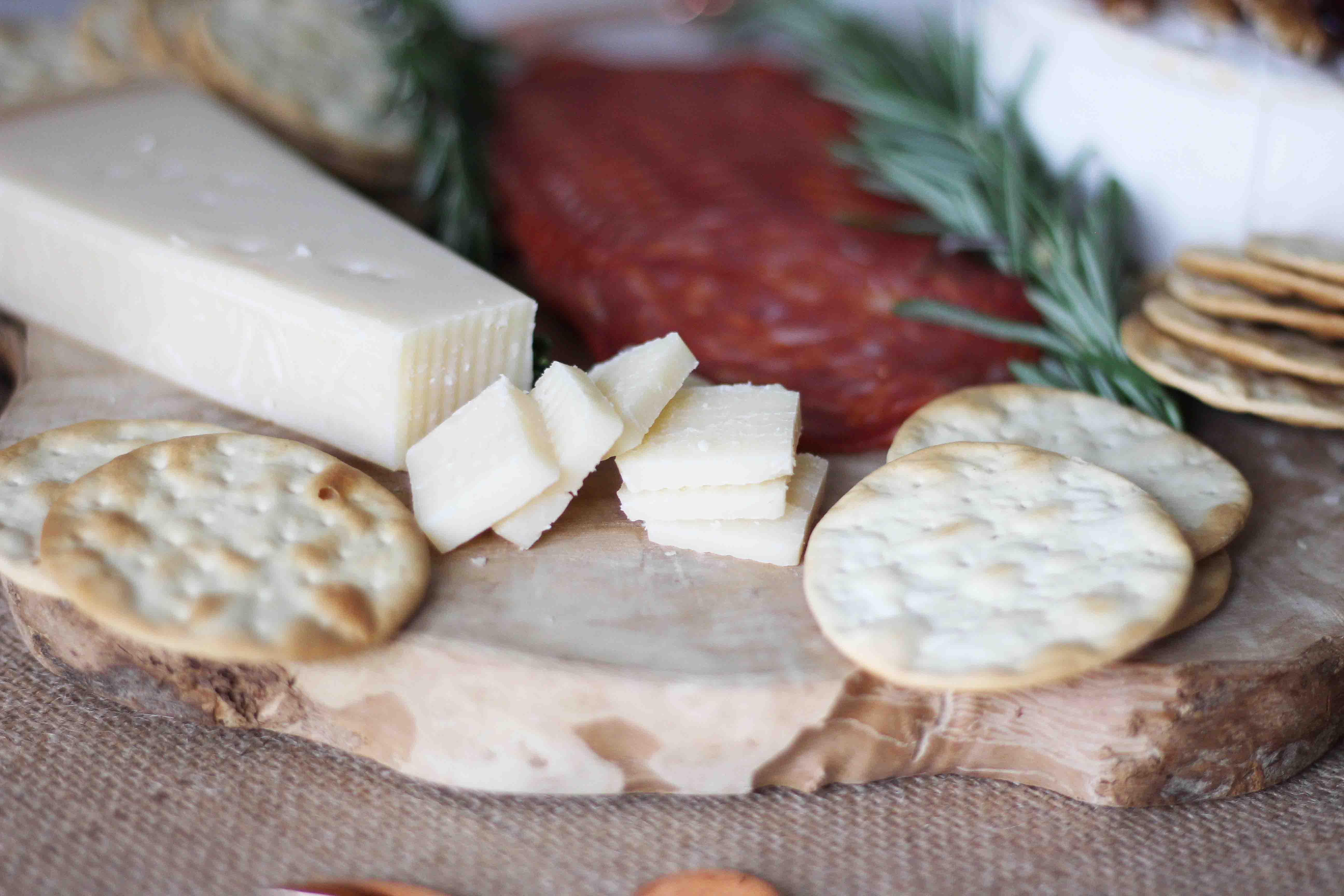 How to create the perfect holiday cheeseboard with sterling wines sparkleshinylove