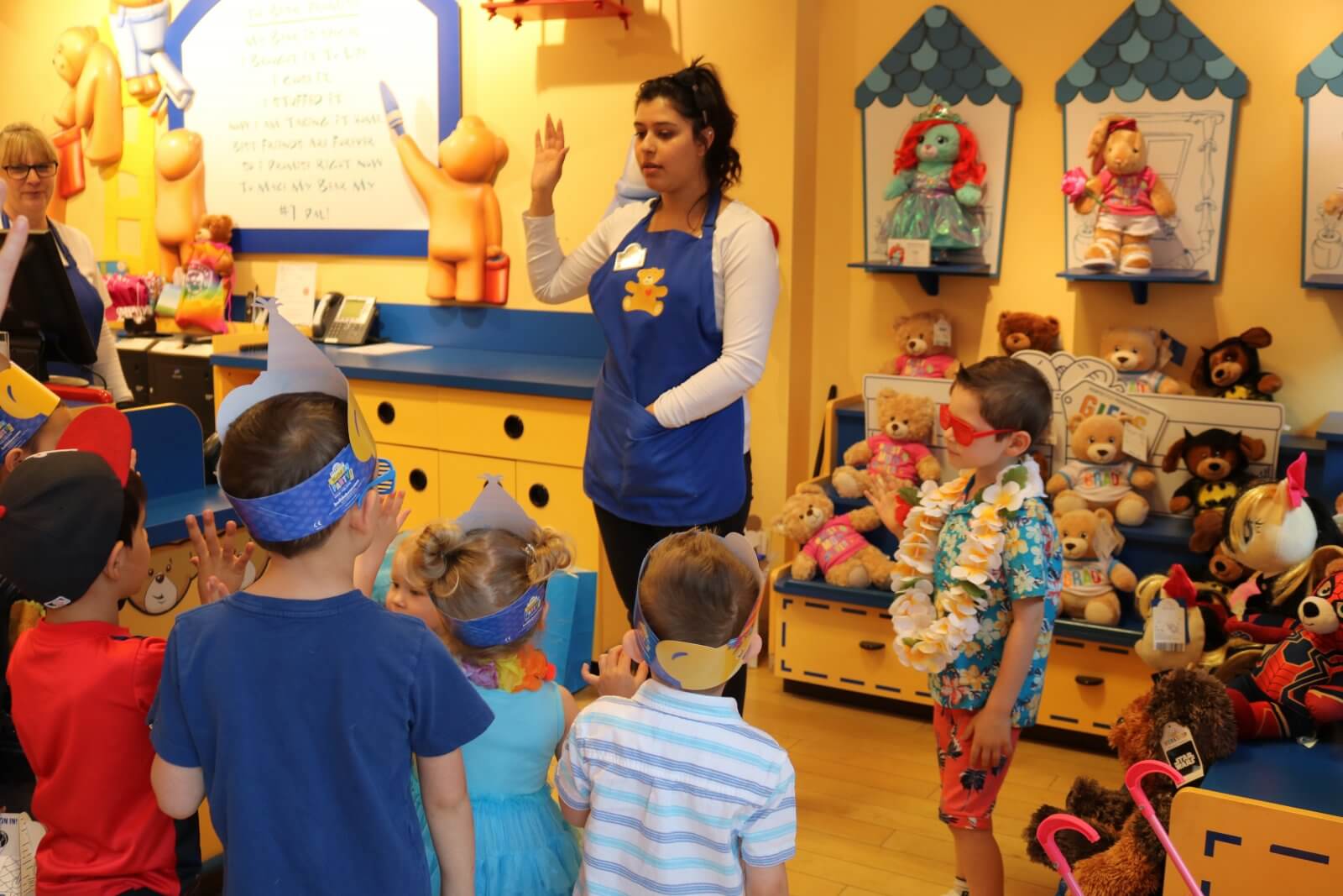 How To Host A Birthday Party At Build-a-bear; Build-a-bear Birthday ...