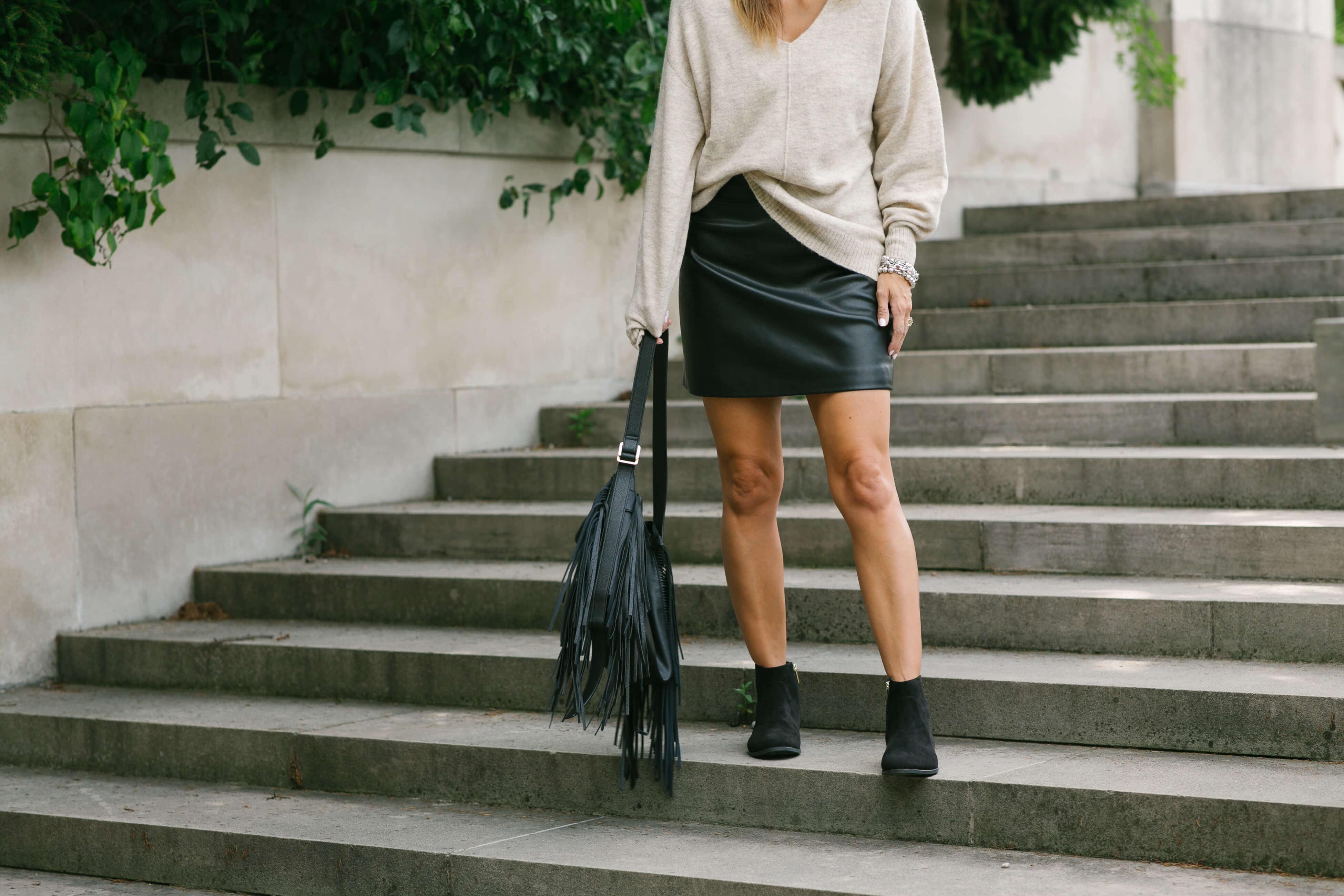 Fall style with H&M; oversized sweater with leather skirt and booties; sparkleshinylove mandy furnis
