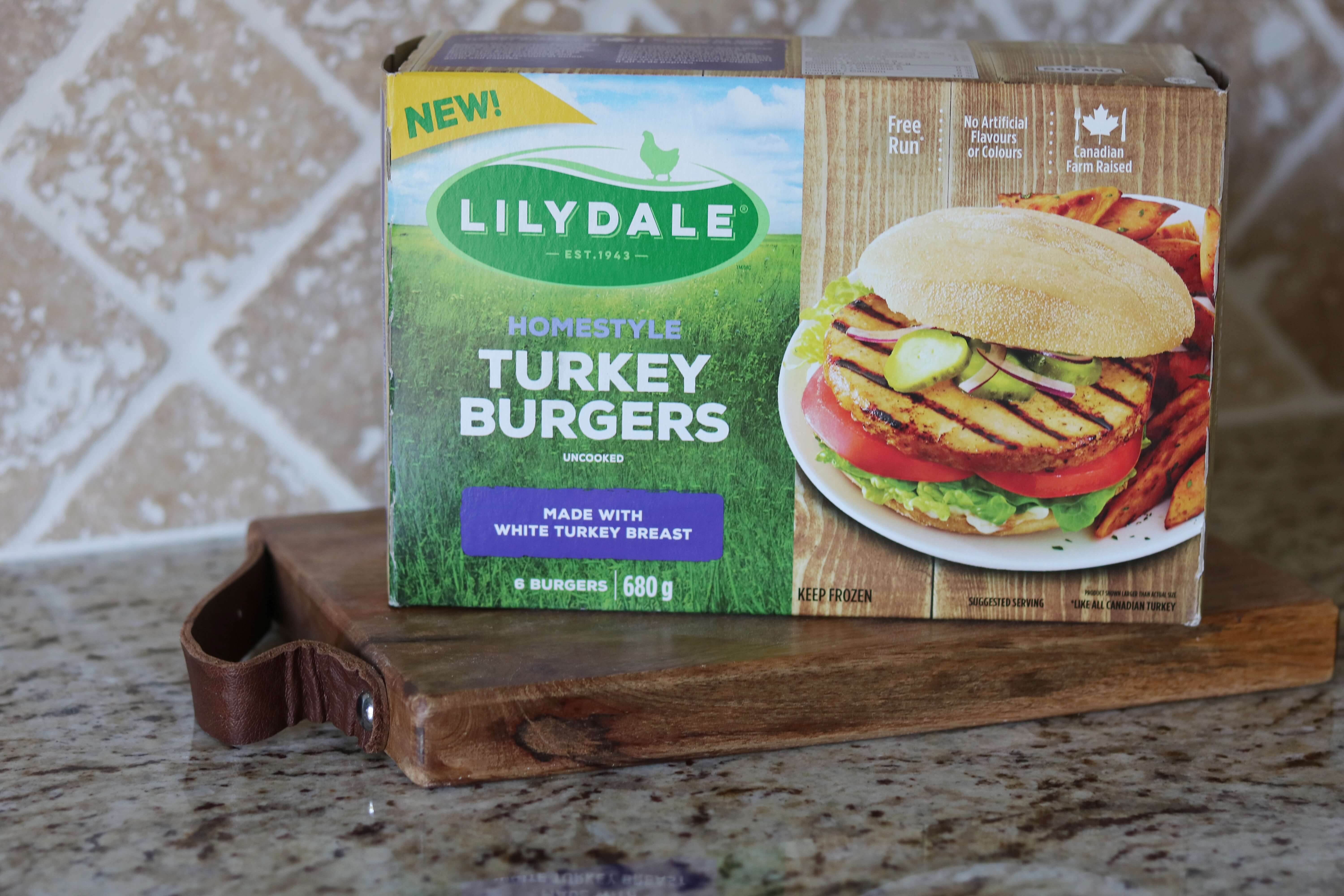 Cute bear burgers for kids; Making Dinner fun with Homestyle Turkey Burgers from Lilydale sparkleshinylove