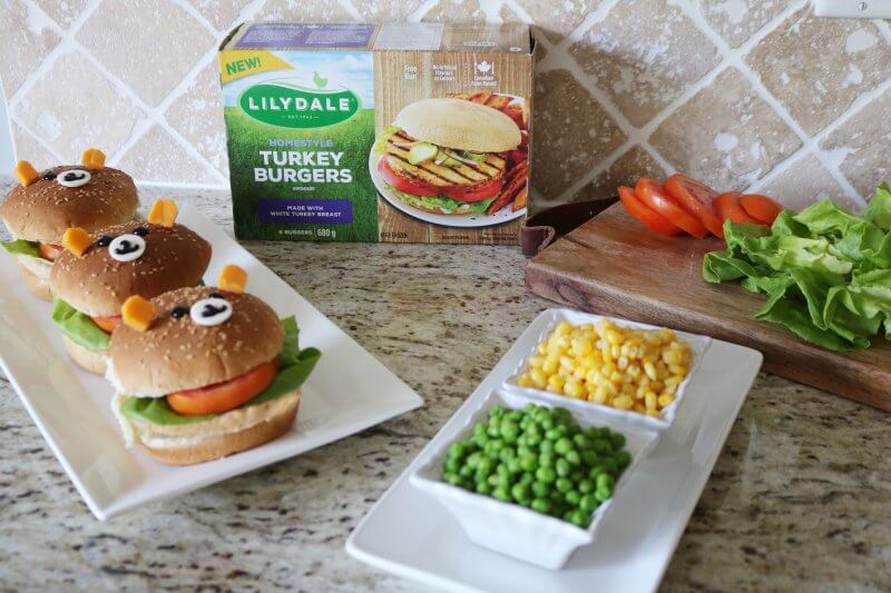 Making Dinner fun with Homestyle Turkey Burgers from Lilydale sparkleshinylove