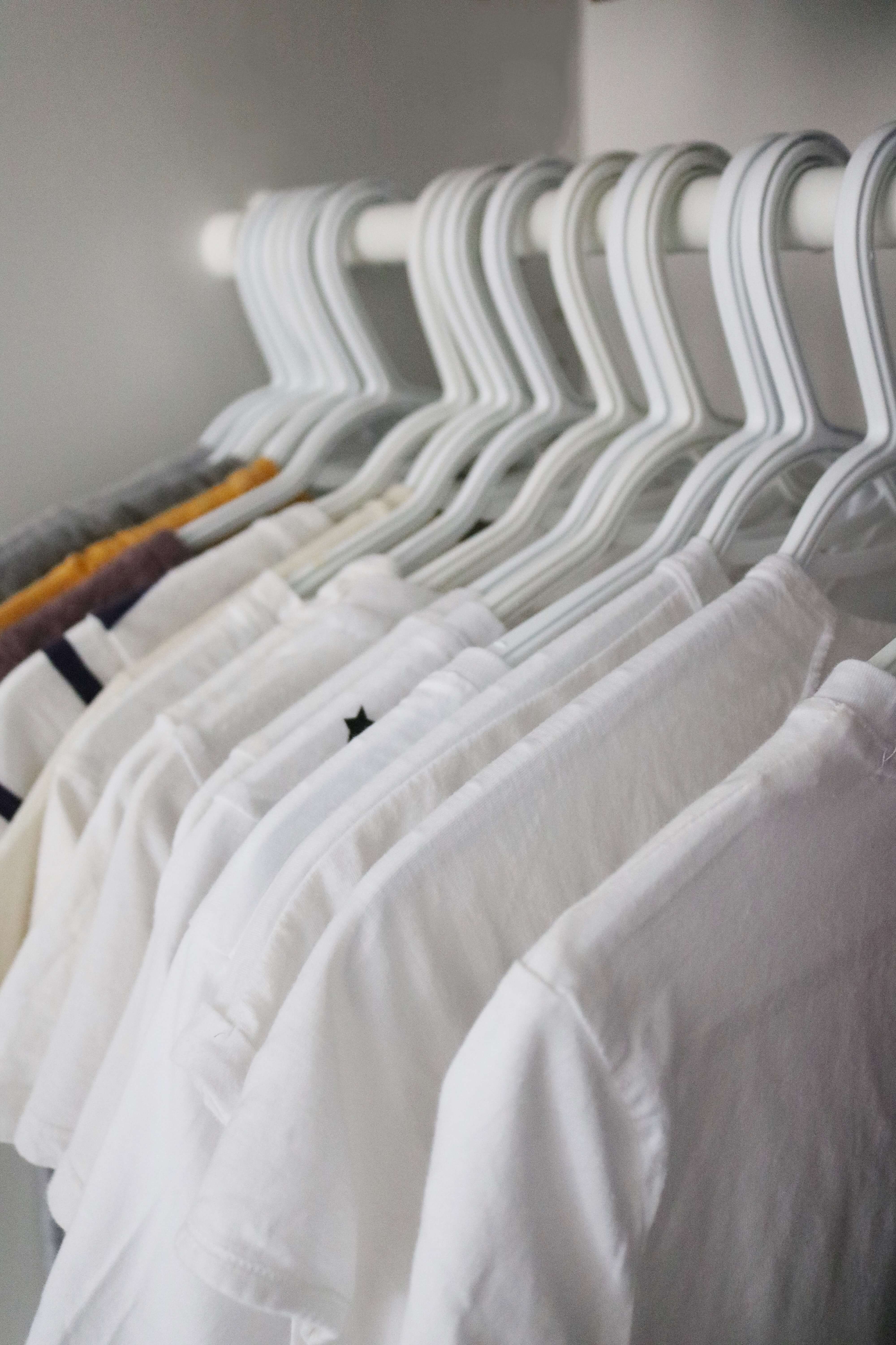 How to build a capsule wardrobe; what is a capsule wardrobe; wardrobe basics; sparkleshinylove