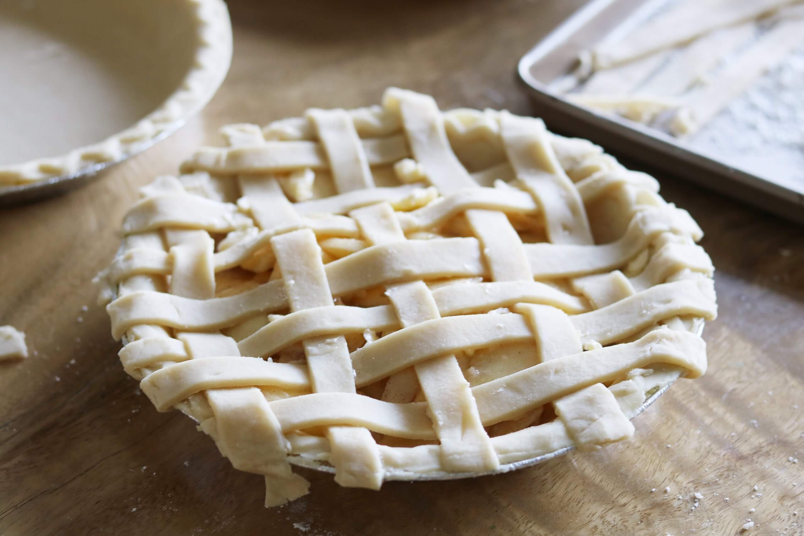 Apple Pie Cheat Recipe!  Quick and easy apple pie with a pretty crust design