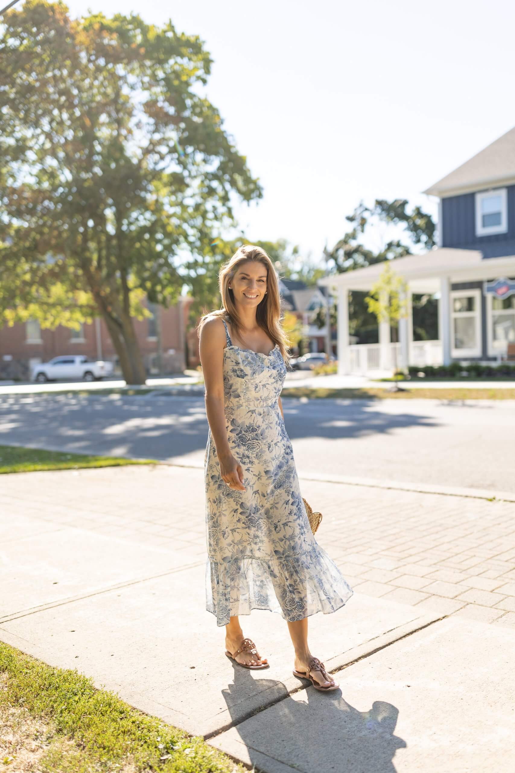 blue and white floral summer dress chicwish; summer style; summer outfit ideas; mandy furnis sparkleshinylove; durham region blogger; toronto style blogger