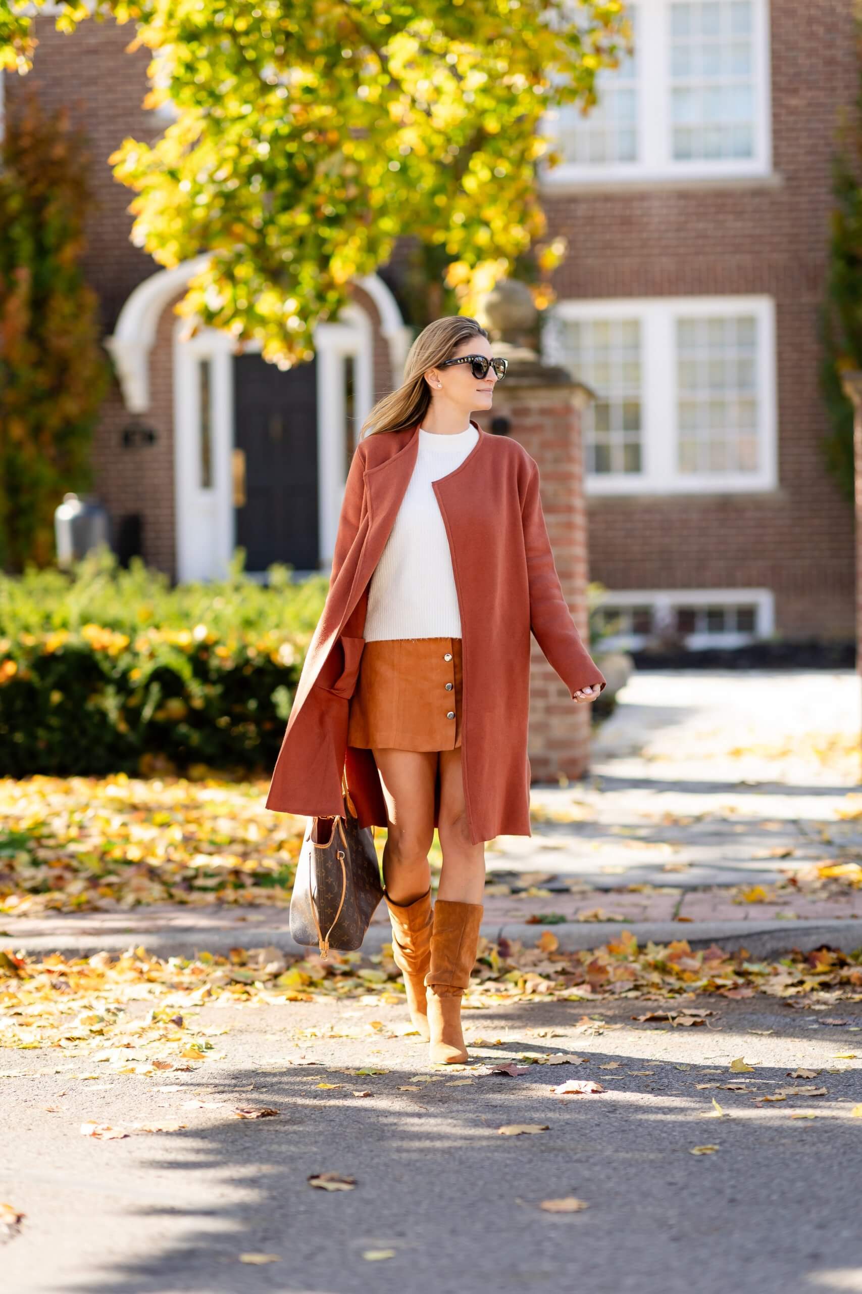 Fall style; fall outfit; fall look; Chicwish; Durham region blogger; suede boots
