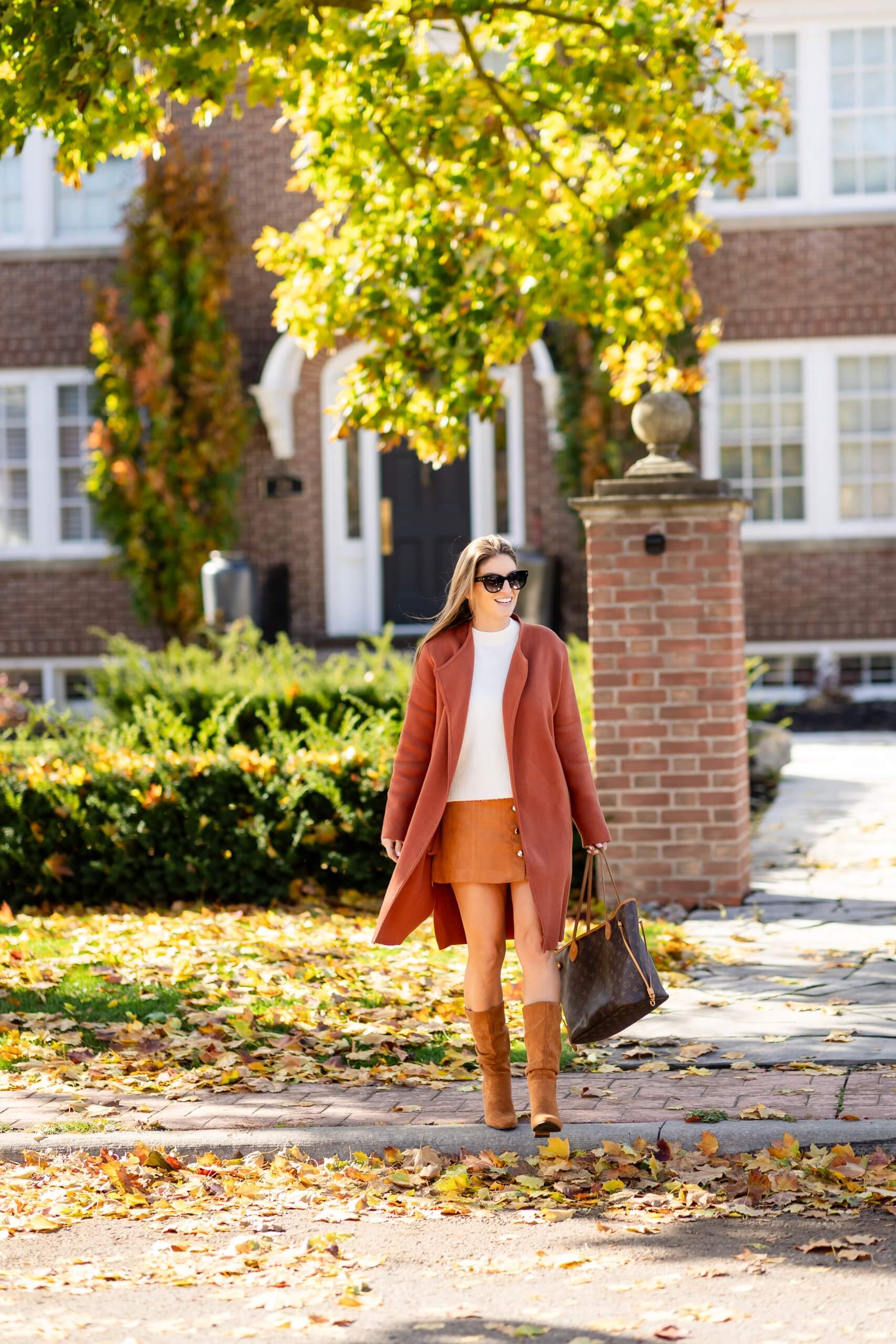 Fall style; fall outfit; fall look; Chicwish; Durham region blogger; suede boots