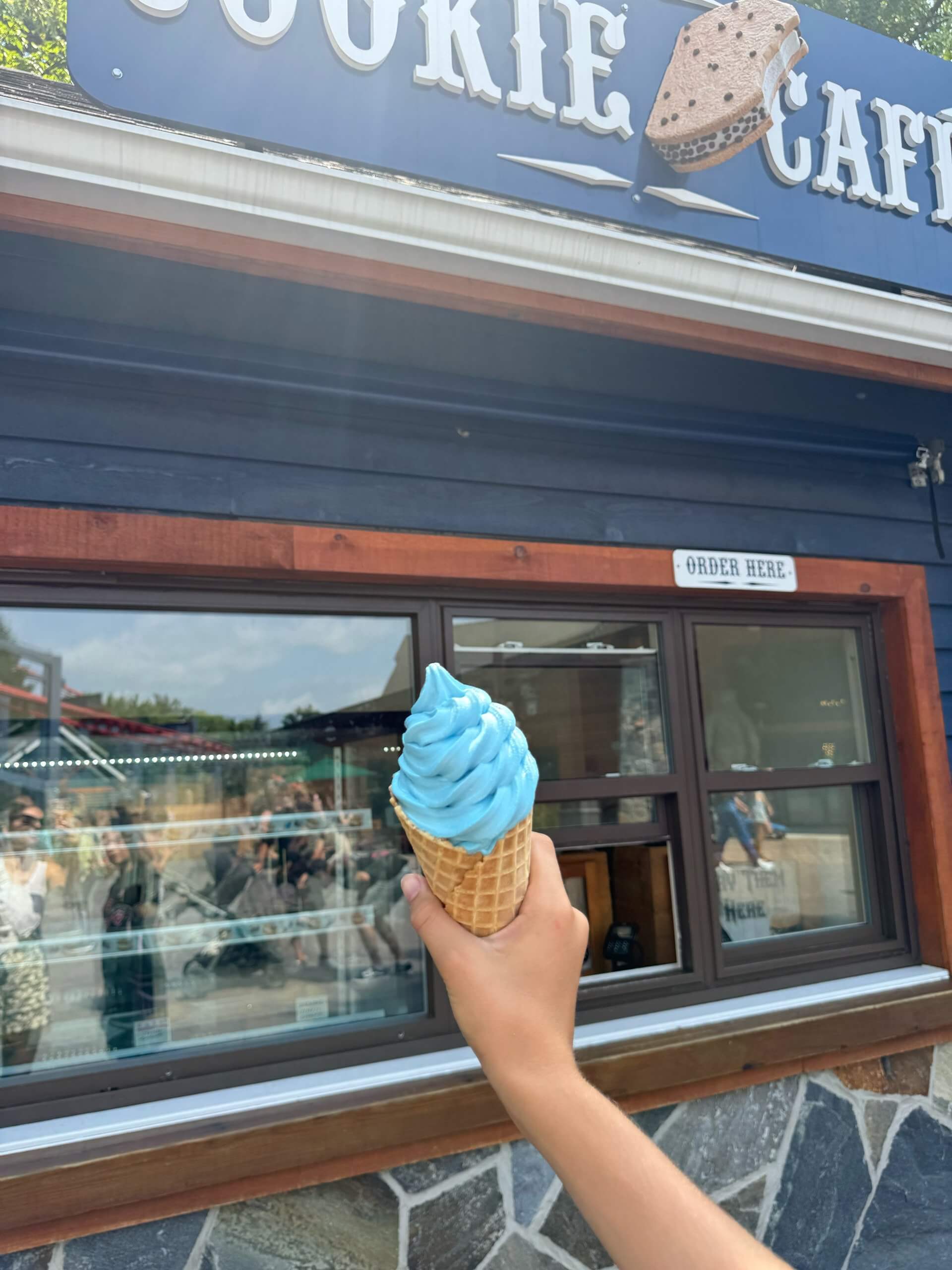 The Best Snacks at Canada’s Wonderland